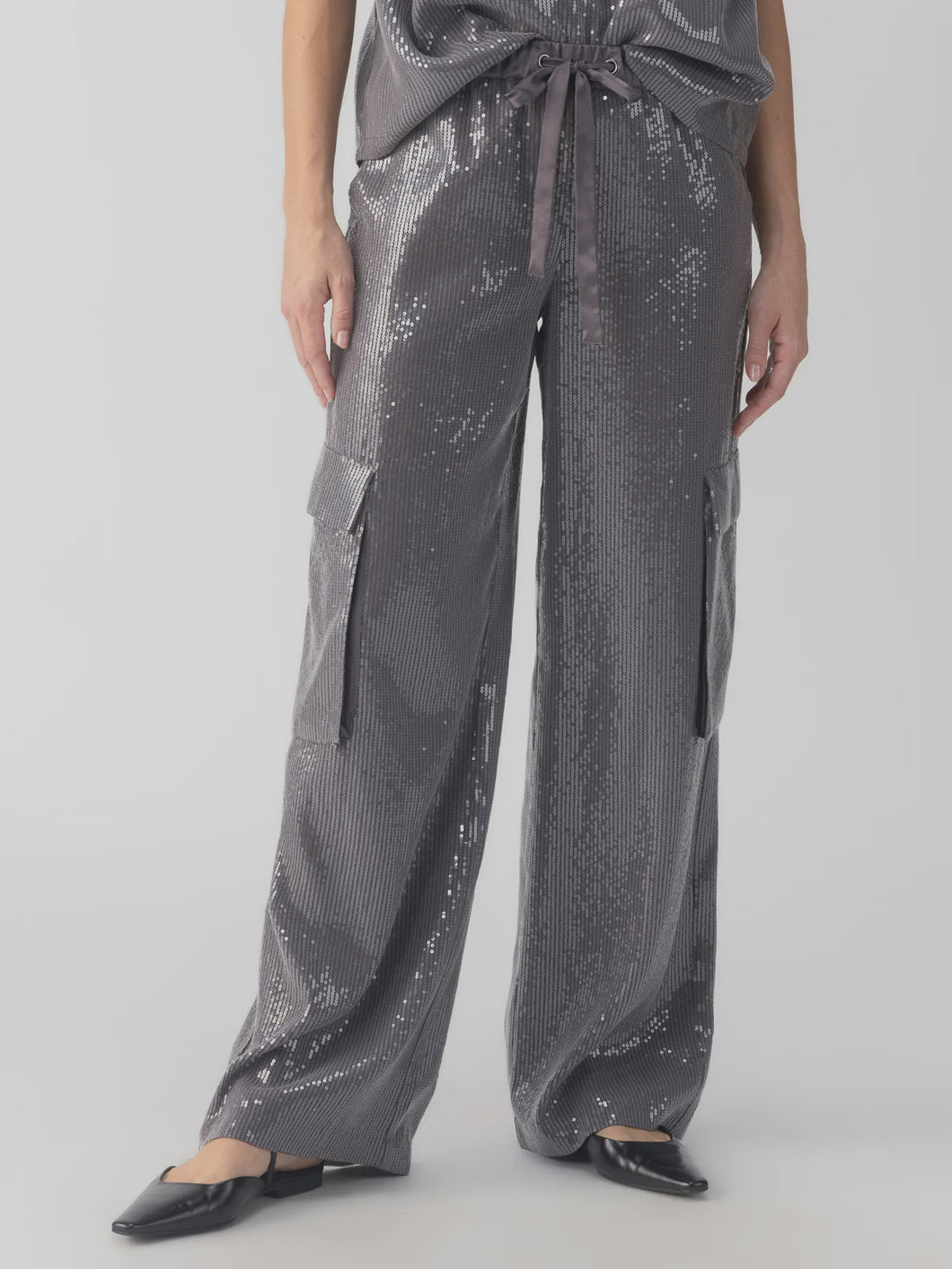 Pull-On Sequin Semi High Rise Cargo Pant