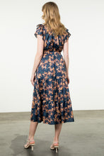 Load image into Gallery viewer, Flutter Sleeve Print Dress
