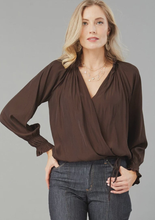 Load image into Gallery viewer, Ruffle Neck Elastic Hem Top
