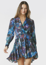 Load image into Gallery viewer, Glenna Petals Dress
